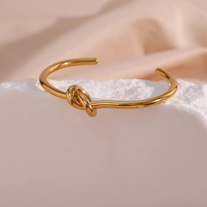 Soul Knot Bracelet | 18K Gold Plated + Free Gift